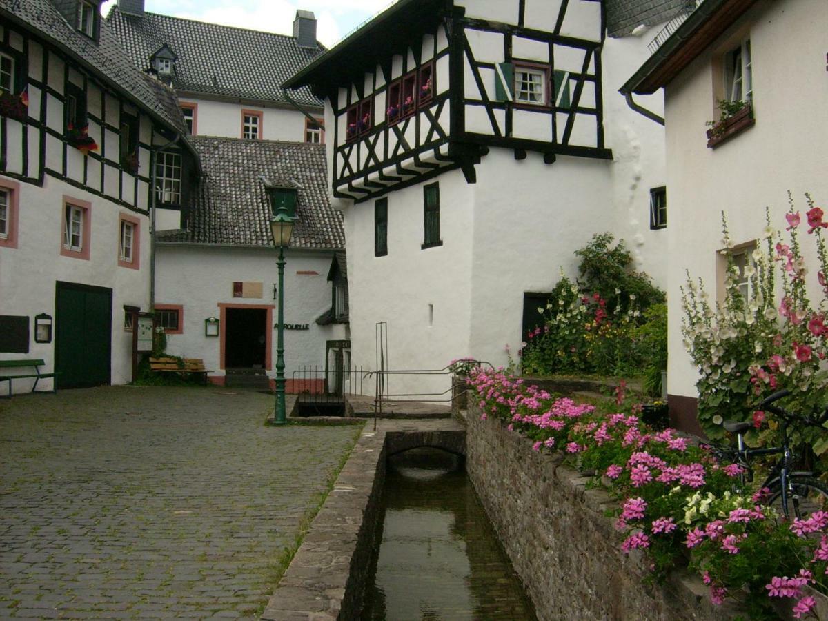 Gaestehaus Fries Blankenheim  Extérieur photo